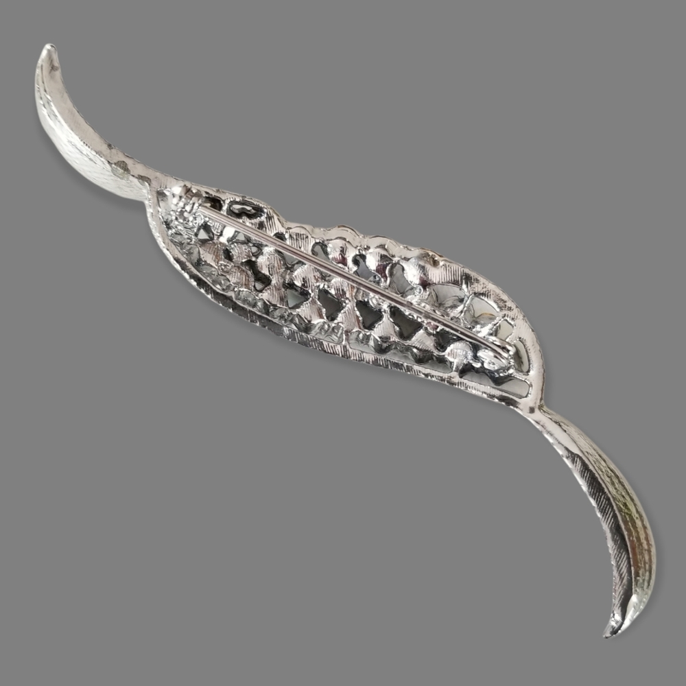 Vintage CORO Blue Rhinestone Brooch Mid Century Silver Tone Metal Finish - Picture 5 of 8